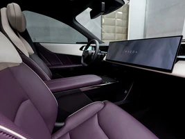 inteiror mazda cx-6e